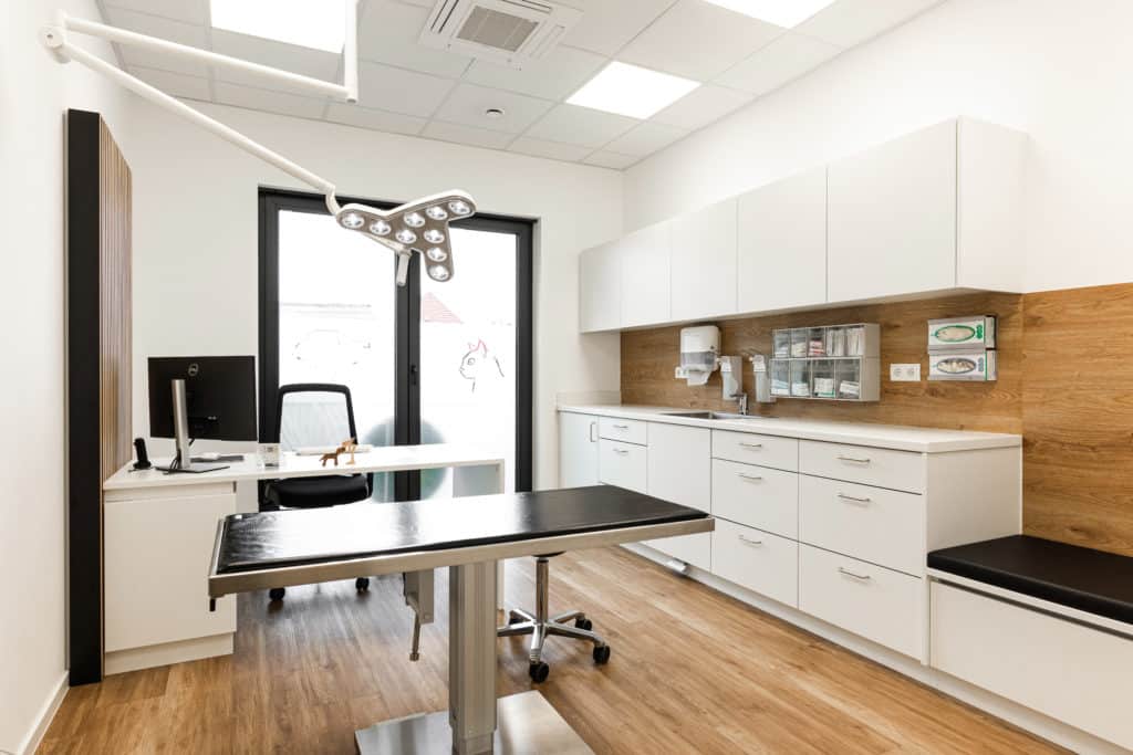 Tierarztpraxis Behandlungszimmer Walldürn Mannsperger